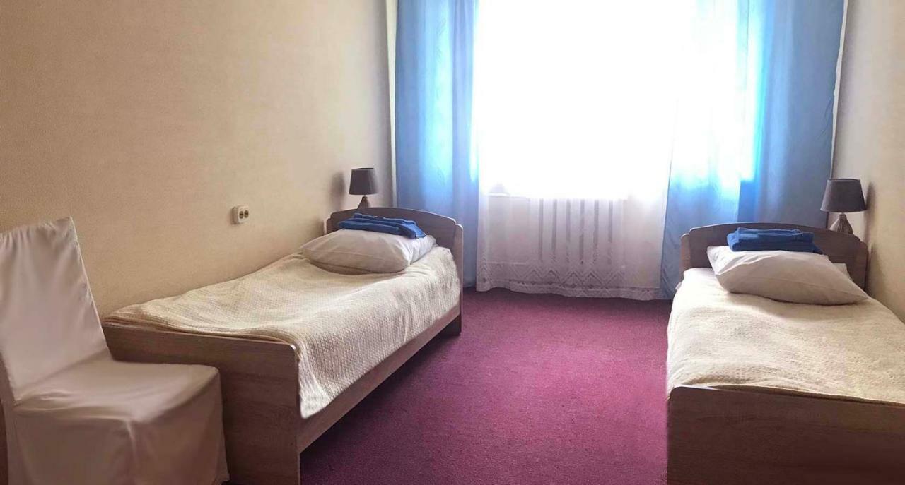 Kozatsky On Antonova Hotel Kiev Ngoại thất bức ảnh